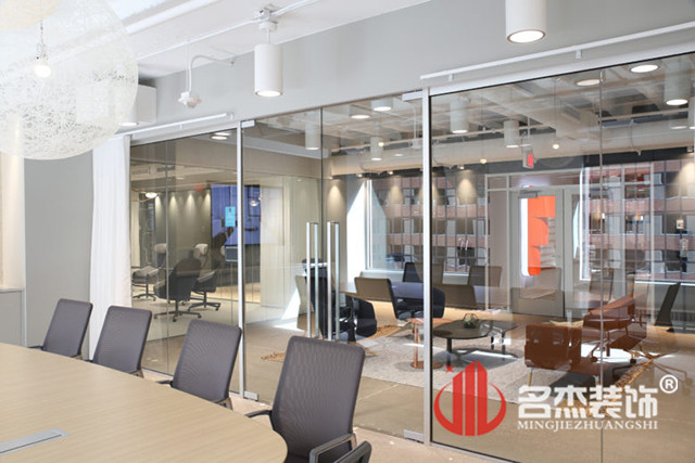 �Ӽ��Ͱ칫��