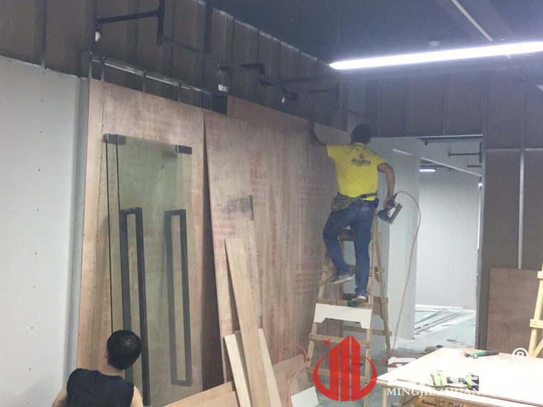 ����װ����ƹ�˾