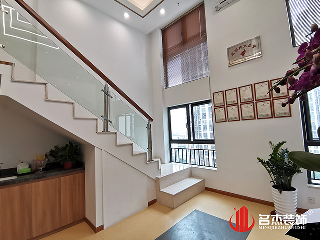 ����װ����ƹ�˾