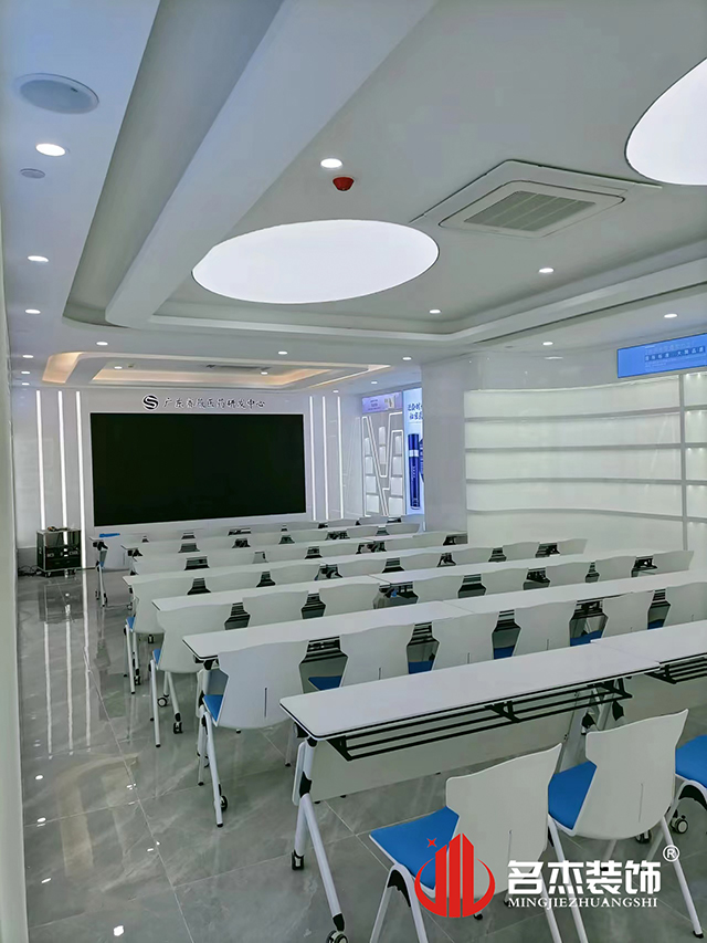 �ۻ���װ�����