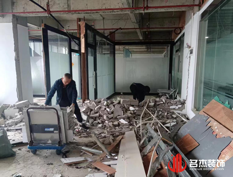 ����stake����װ����ƹ�˾ͼ��