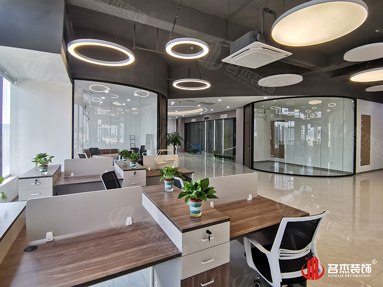 ����stake����װ����ƹ�˾ͼ��